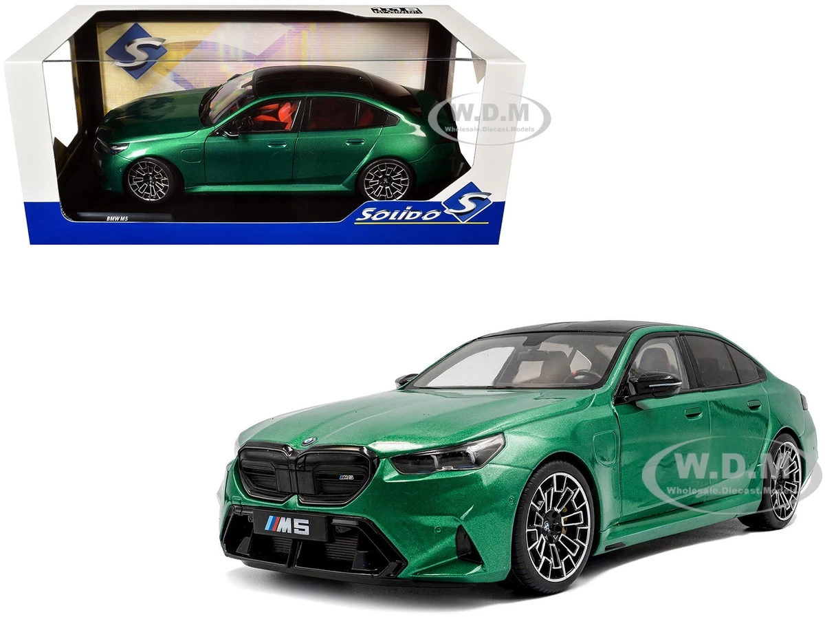 BMW 1:18 Scale Contemporary Manufacture Diecast Cars, Trucks BMW 1:18 Scale Contemporary Manufacture Diecast Cars, Trucks