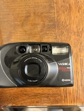 Yashica Elite ZOOM 70 35mm Film Camera for Parts/Repair only 