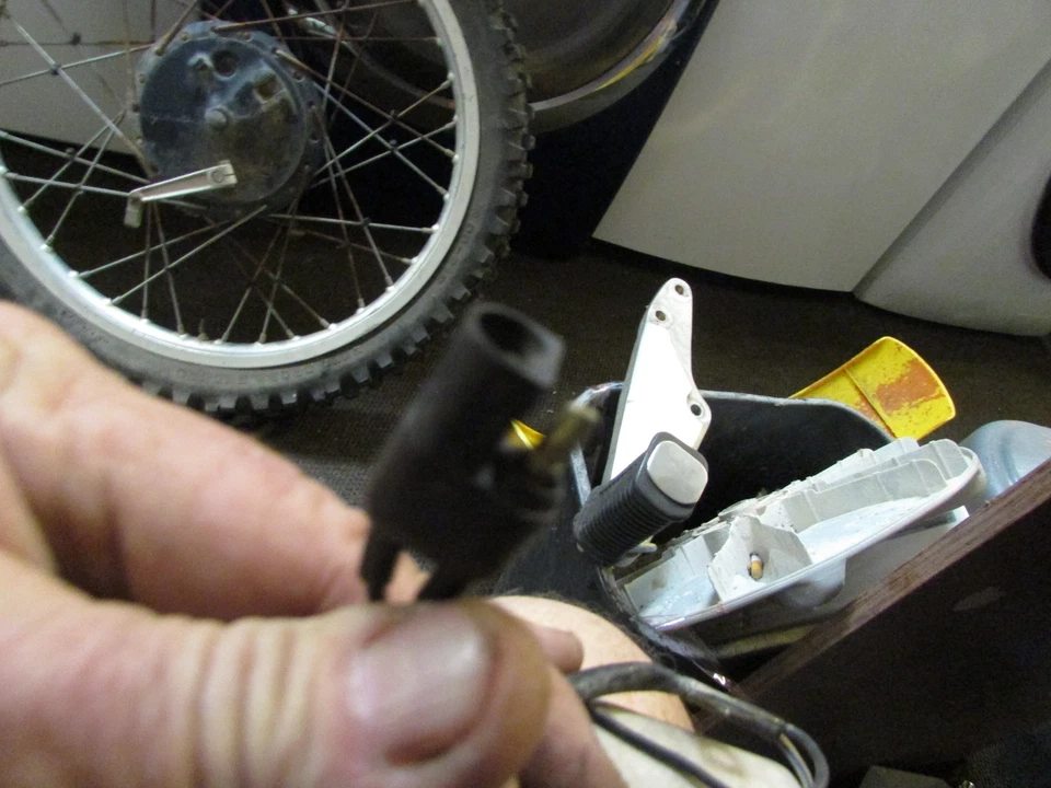 OEM 1980 Suzuki RM 250 COIL - Image 3 of 4