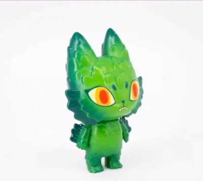 UNBOX BADMEAW Water Monster Green Bat Cat Vinyl Sofubi Toy H10cm
