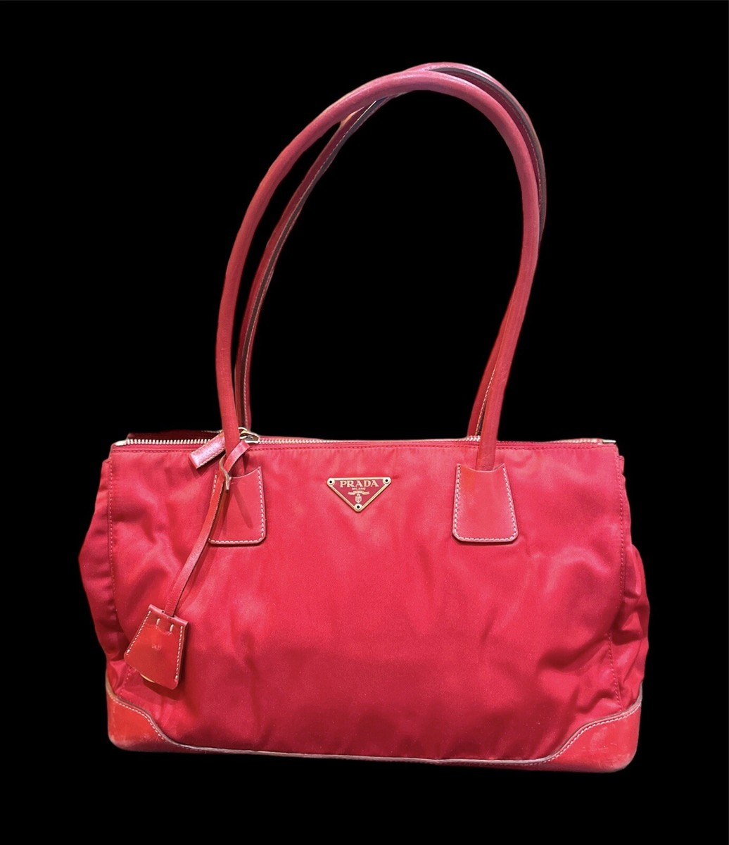 Vintage 2000s Prada Tessuto Shoulder Handbag Purse Nylon Vintage 2000s Prada Tessuto Shoulder Handbag Purse Nylon