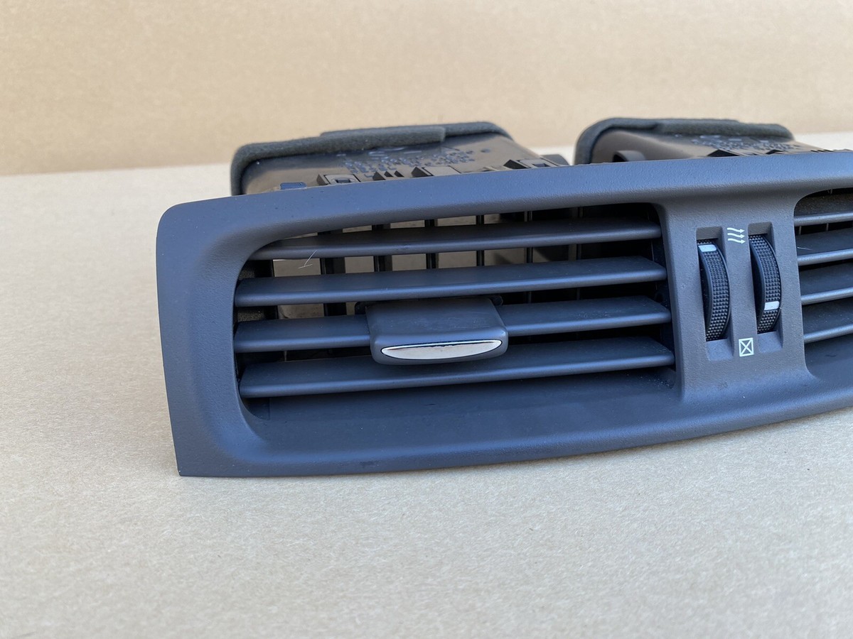 2010-2013 Lexus IS250 IS350 ISF OEM Center AC Vent Assy