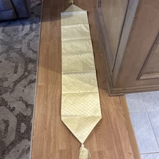 Table Runner With Tassels Yellow 70”