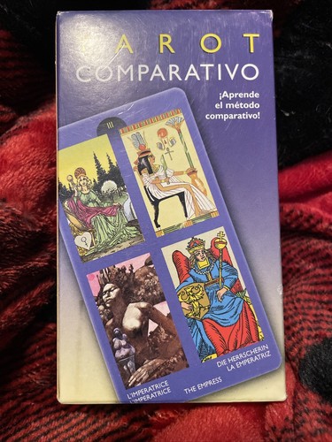 Comparative Tarot by Lo Scarabeo Staff and Valerie Sim-Behi 2002 5 Languages - Picture 2 of 14