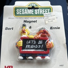 Vintage Fridge Fun Refrigerator Magnet SESAME STREET:bert ernie 497 rare bin400