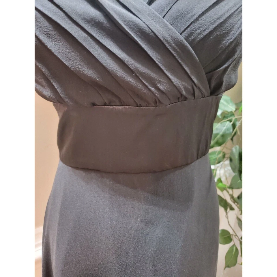 Vestido Donna Ricco Negro 100% Seda Cuello Corazón Sin Mangas Hasta la Rodilla Talla 10 Foto 3 de 4