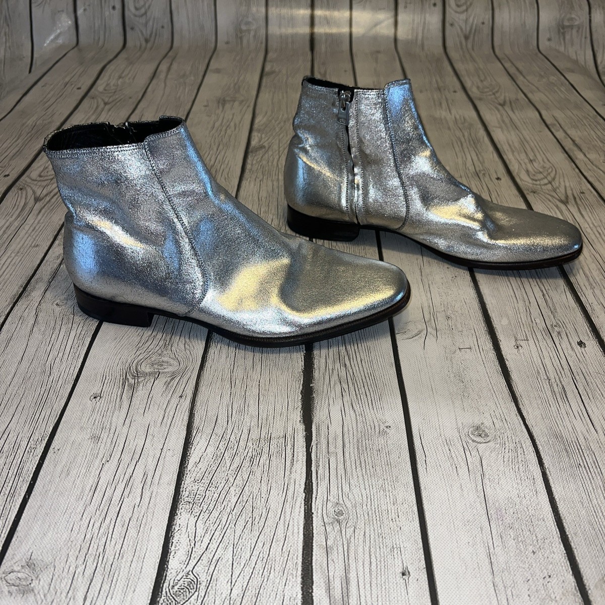 Tom Ford Edgar Silver Metallic Leather Side Zip Ankle Boots 9 T Tom Ford Edgar Silver Metallic Leather Side Zip Ankle Boots  main image 2