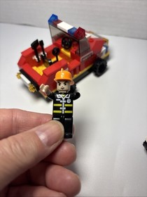 LEGO City #60041 Police Crook Pursuit Motorcycle W/Bike & Fire Car & People