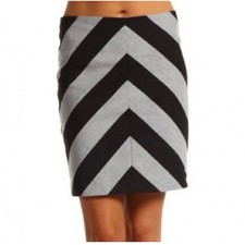 Trina Turk Black Gray Chevron Print Pencil Skirt Women's size 4 Made in USA