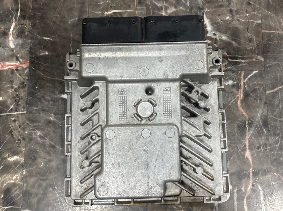 ENGINE COMPUTER VOLKSWAGEN PASSAT 2014 06K906070J PCM ECM ECU OEM - Image 3 of 4