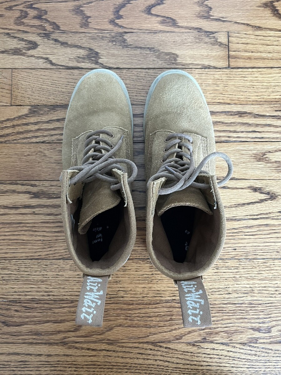 Dr. Martens Suede WHITON Boots/Men display picture 3