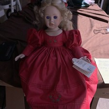 pauline's limited edition dolls Noelle