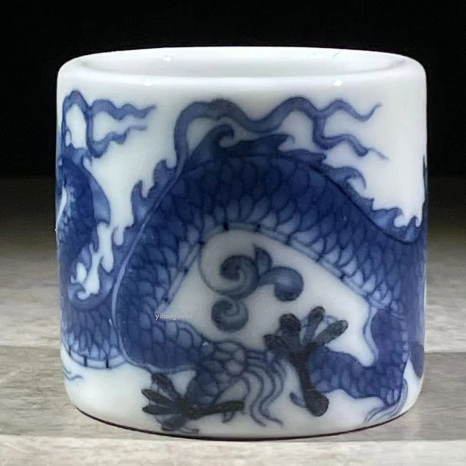 Anel de porcelana azul e branca artesanal chinês high-end - Imagem 4 de 4