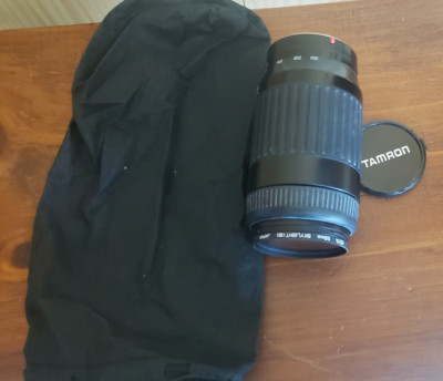 Tamron AF 90-300mm f/4.5-5.6 Tele-Macro Lens