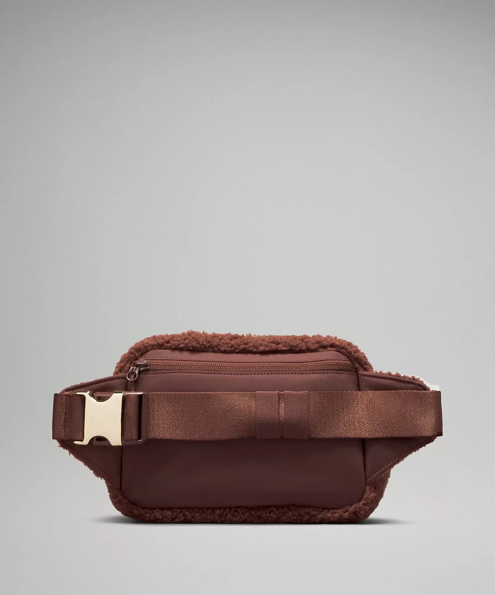 lululemon tote bag dupe Review! What Fits in Lululemon Two Tone Canvas Tote Bag Mini 4.5L and 10L