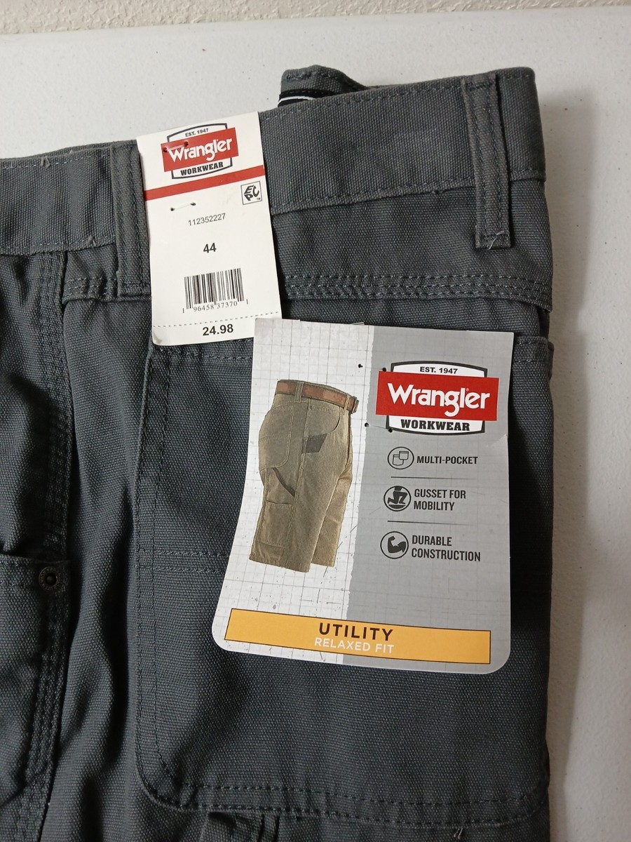 New Men's Wrangler Workwear Utility Relaxed Fit Work Short Size 44