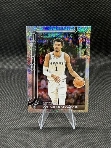 2025-26 Topps Flagship Victor Wembanyama Holo Foil Refractor SP Spurs