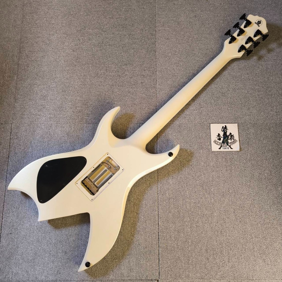 B.C. Rich BC Rich Bich Electric Guitar White Floyed Rose Used From