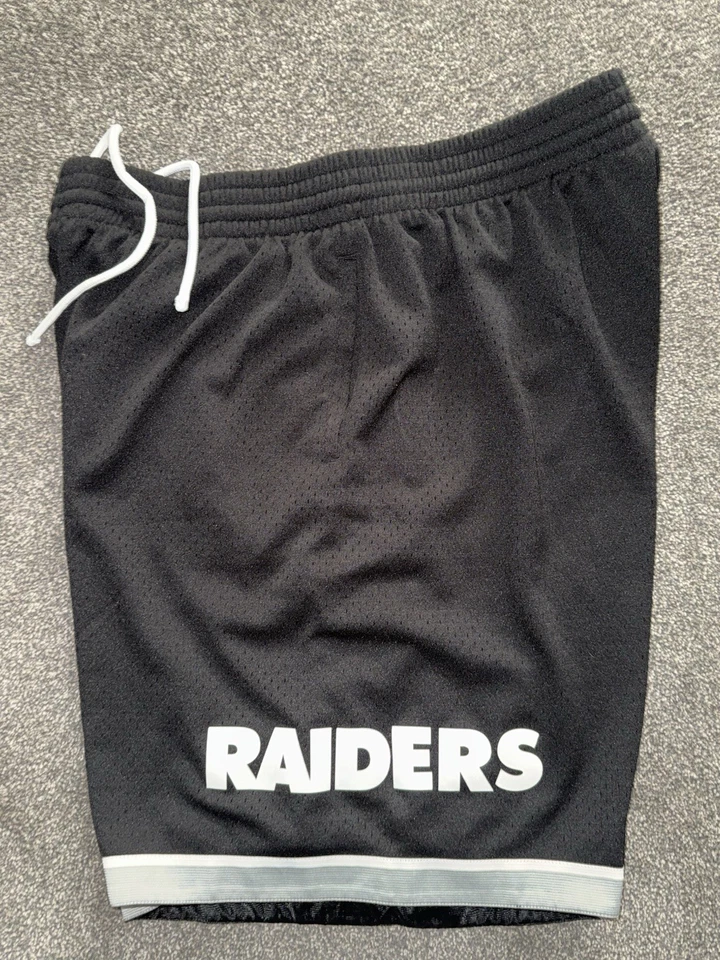 Pantalones Cortos Mitchell & Ness Las Vegas Raiders 3XL Swingman Foto 3 de 4