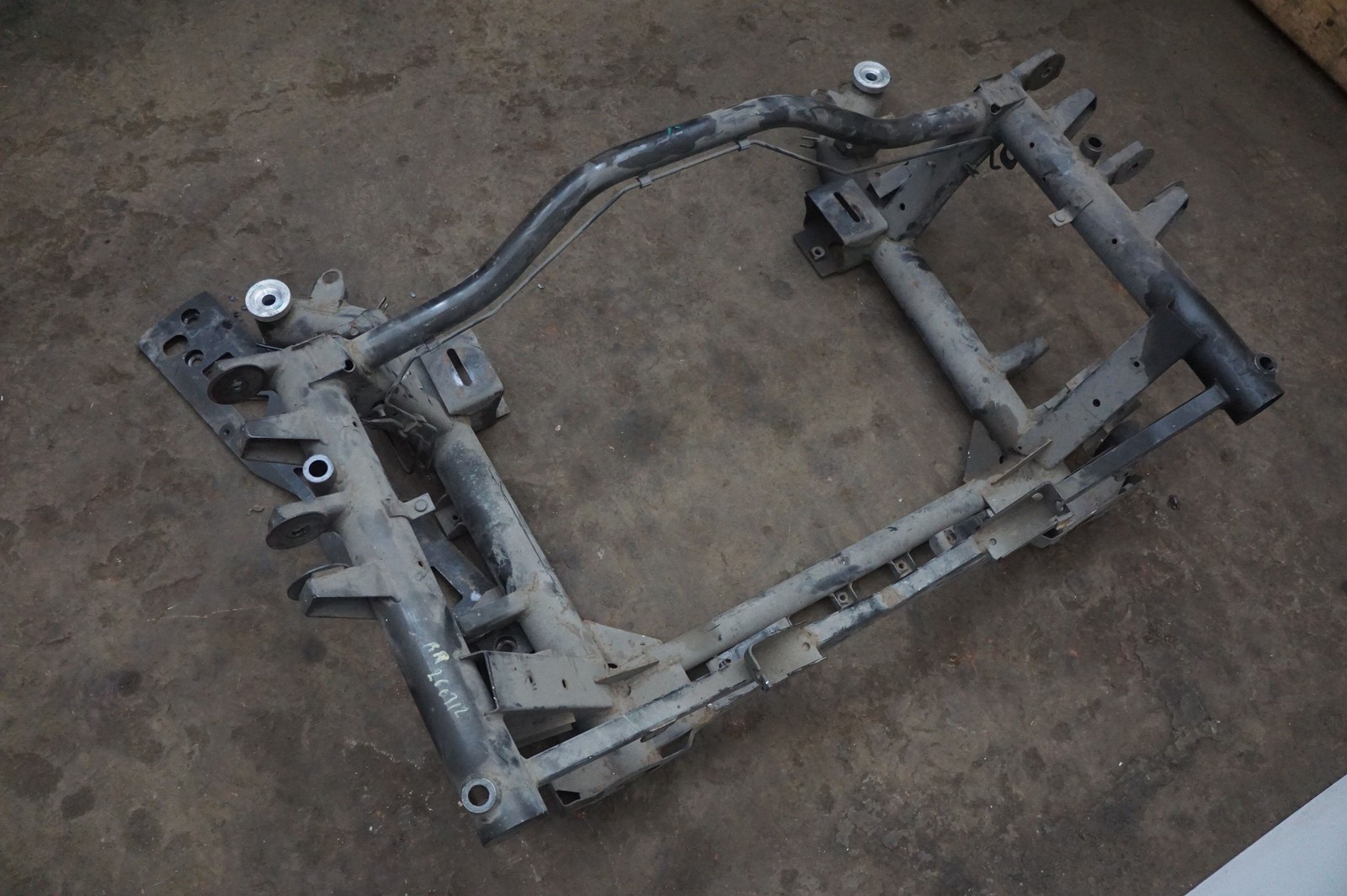 Rear Subframe Crossmember Undercarriage BG335R003AF Aston Martin V8 Vantage 2008