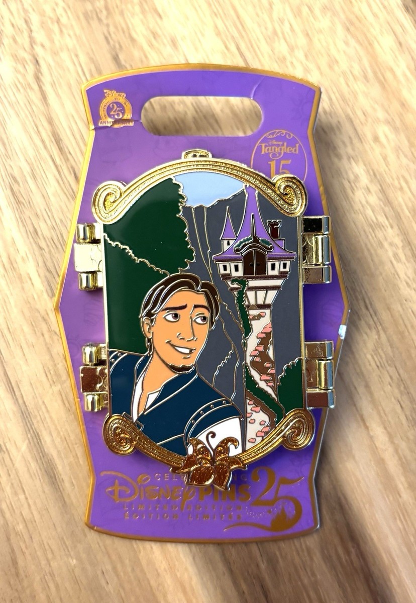2025 Disney Parks Tangled 15th Anniversary Rapunzel & Flynn Z-Fold