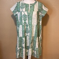Roller Rabbit green floral, short sleeve swing dress, Size Large, 100% cotton