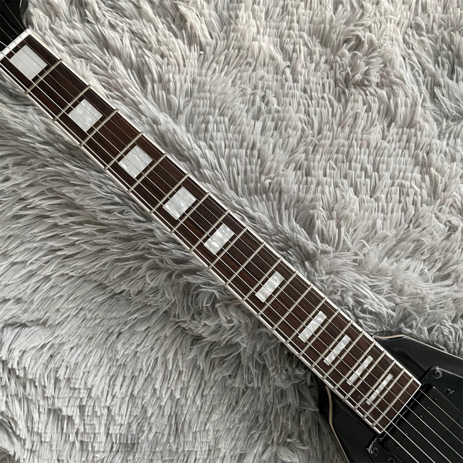 Unbranded Silver V Shape Electric Guitar Block Inlay HH Pickups Fixed