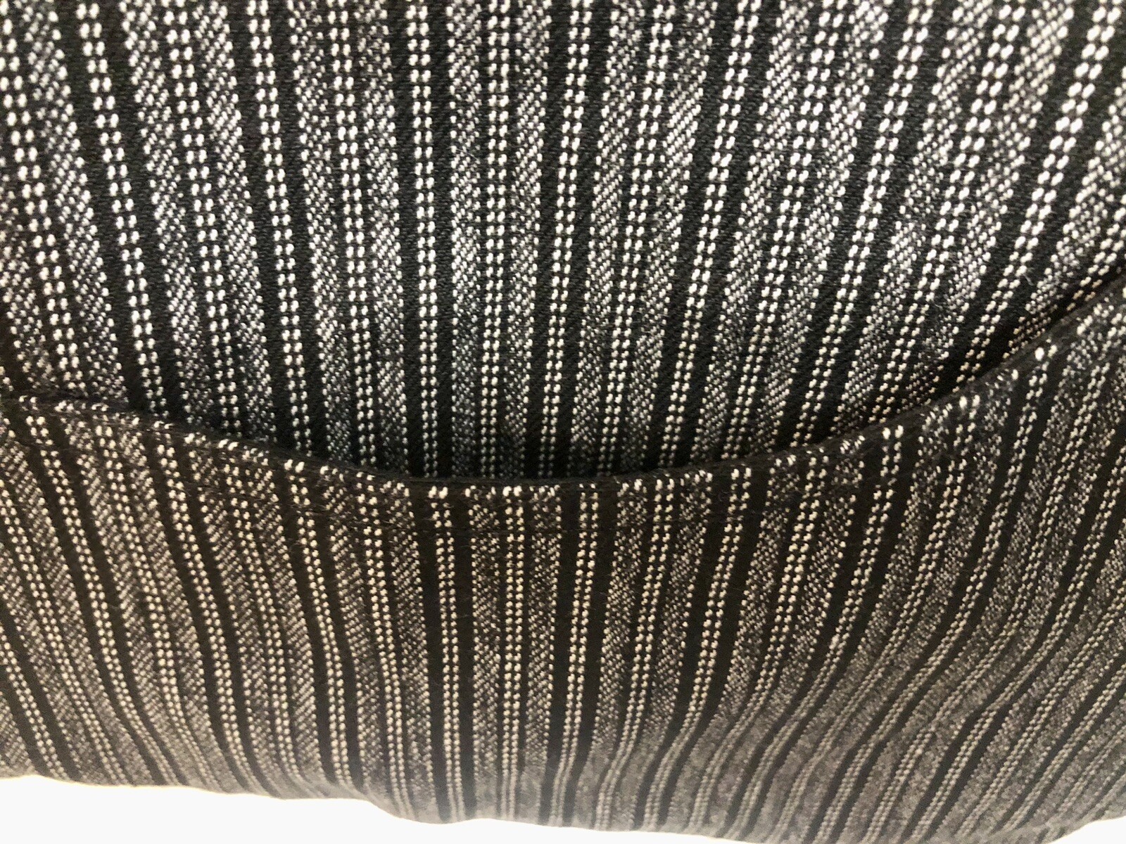 Picture 4 of 9