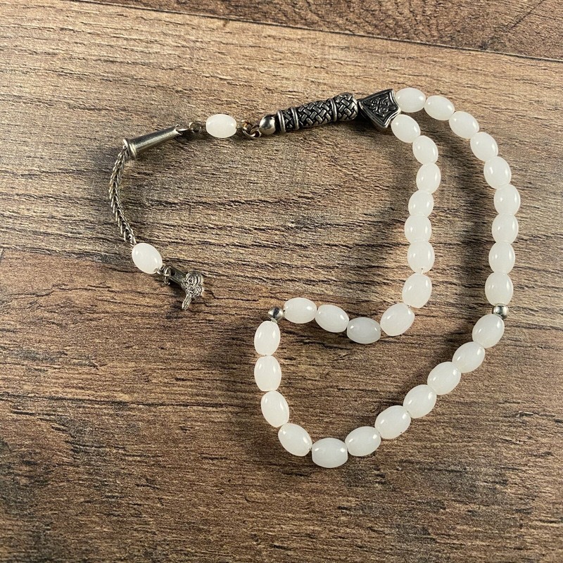 White Beaded Silver Tone Bracelet Costume Jewelry 