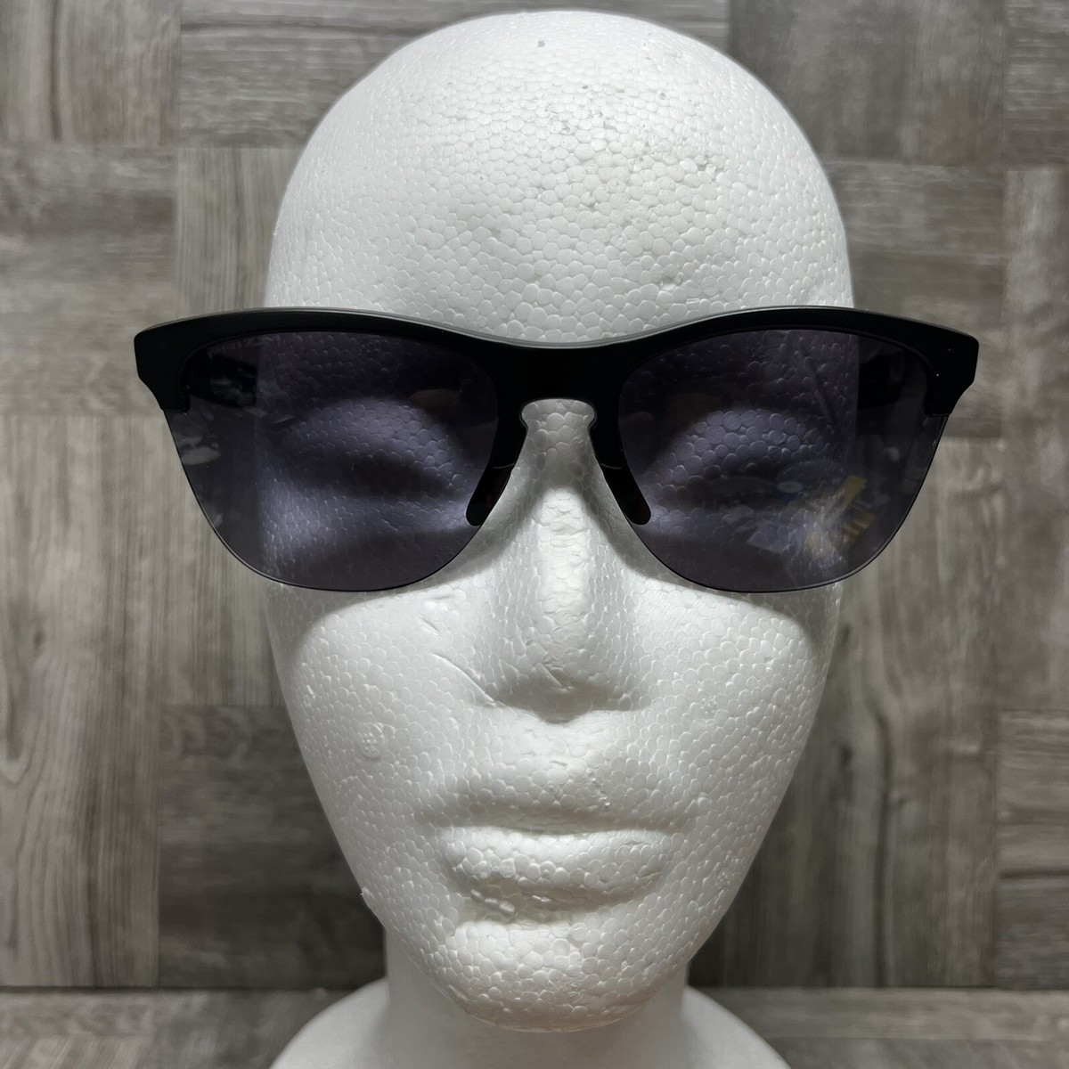 OAKLEY FROGSKINS LITE 9374-4963 Prizm Grey Gradient Lenses OAKLEY FROGSKINS LITE 9374-4963 Prizm Grey Gradient Lenses