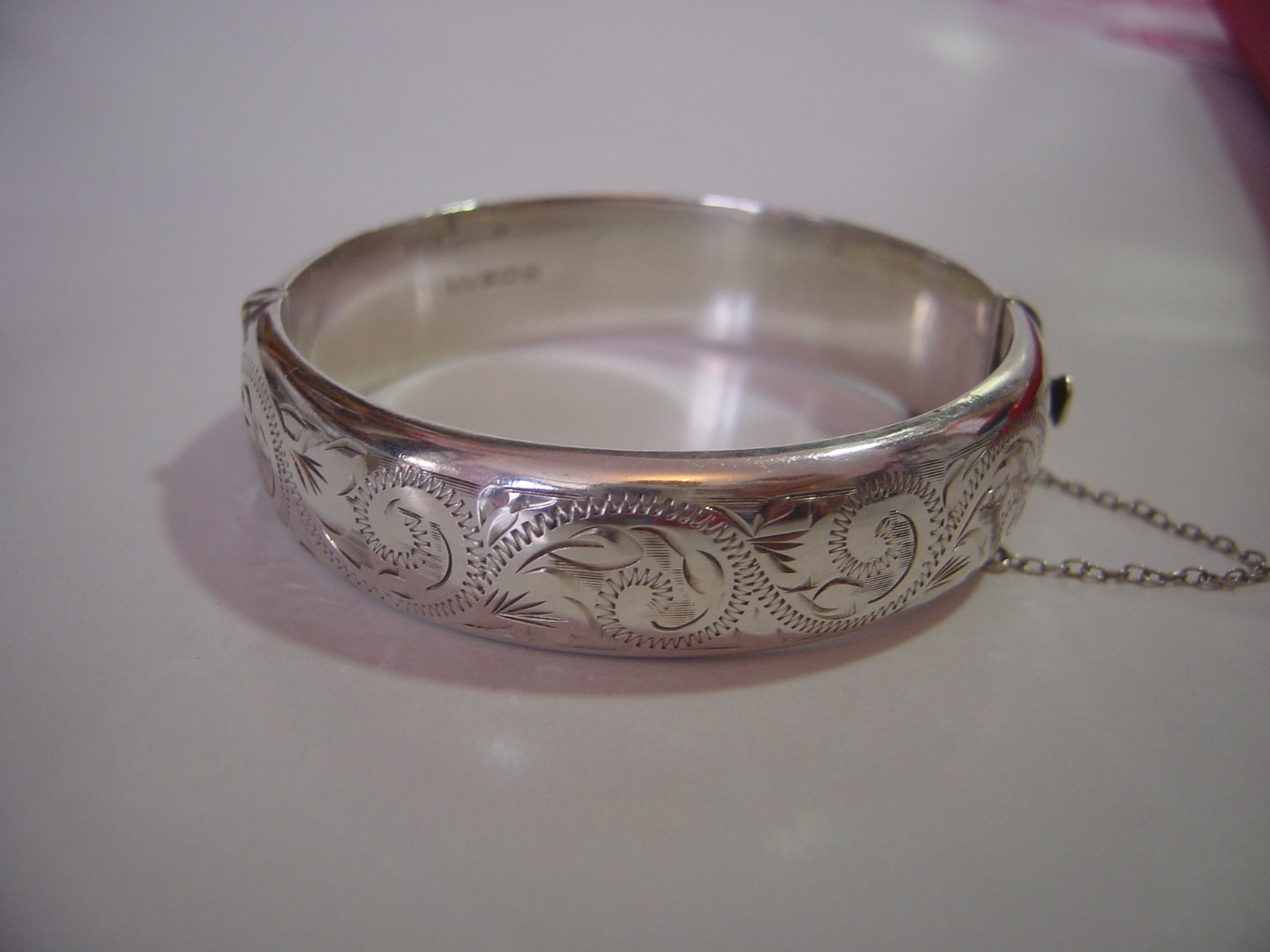 VINTAGE Solid Silver Massive Engraved Bangle Brac… - image 3