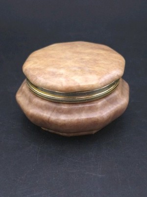 Italienische handgeschnitzte Schmuckschatulle aus Alabaster