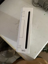 Nintendo Wii RVL-001 512 MB Home Console - White