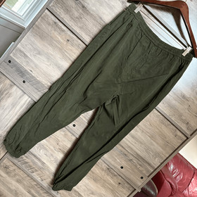 Victoria's Secret PINK L Green Jogger Pants Preppy Artsy Professional Coastal