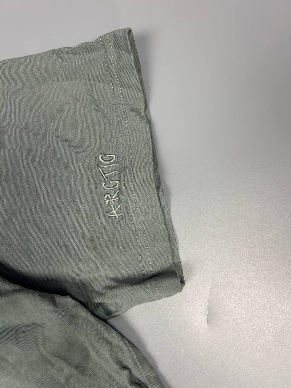 Broken Planet Market Outerspace Basic Logo Shirt … - image 10