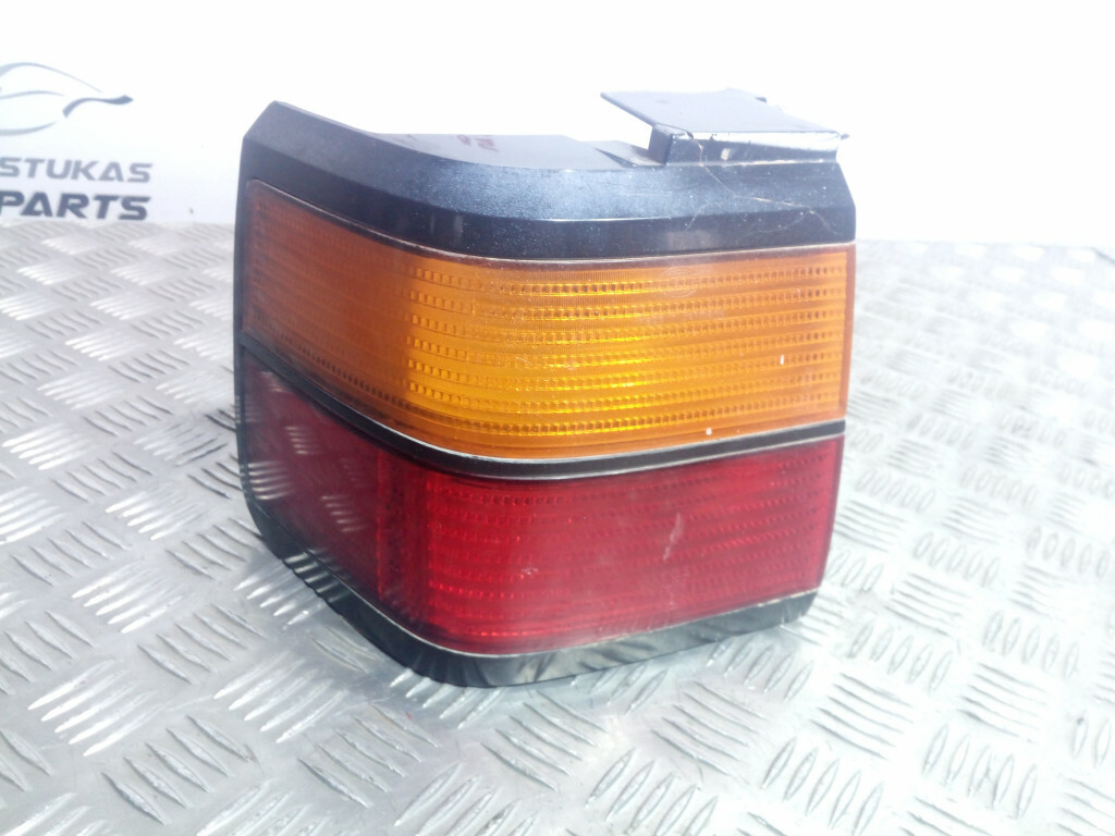 Volkswagen Passat B3 1988 Rear Left Tail Light Body 63213 GUST15694