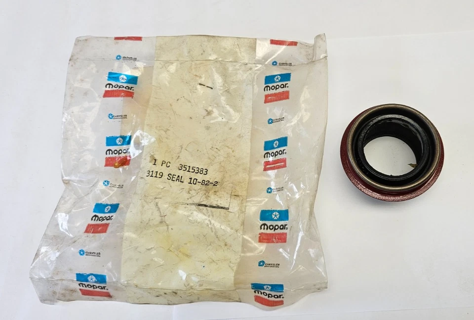1965-1976 Dodge Plymouth Chrysler Transmission Output Yoke Seal 3515383 NOS - Image 2 of 4