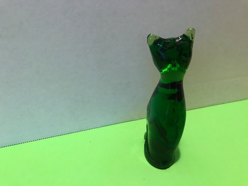 Vintage KANAWHA Glass 5” Cat Avocado Green smiling Kitty Figurine 1960's - Picture 2 of 11