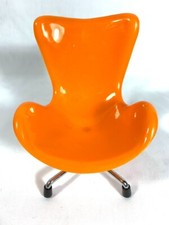 Miniatura campionatore uovo cigno sedia design retrò moderno arredamento casa Pantone arancione