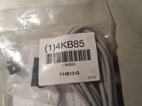 New Sealed Speedaire Prewired Reed Switch (1)4kB85 114812-G - Picture 2 of 5