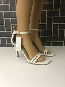 3 and a half inch heels