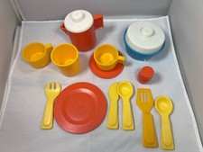 Vintage Fisher Price 919 Kitchen Set Plate Cups Saucer Utensils Teapot Pepper