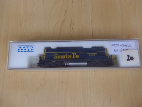 Kato N Santa Fe 2707 Diesellok in OVP | Zustand: Gebraucht