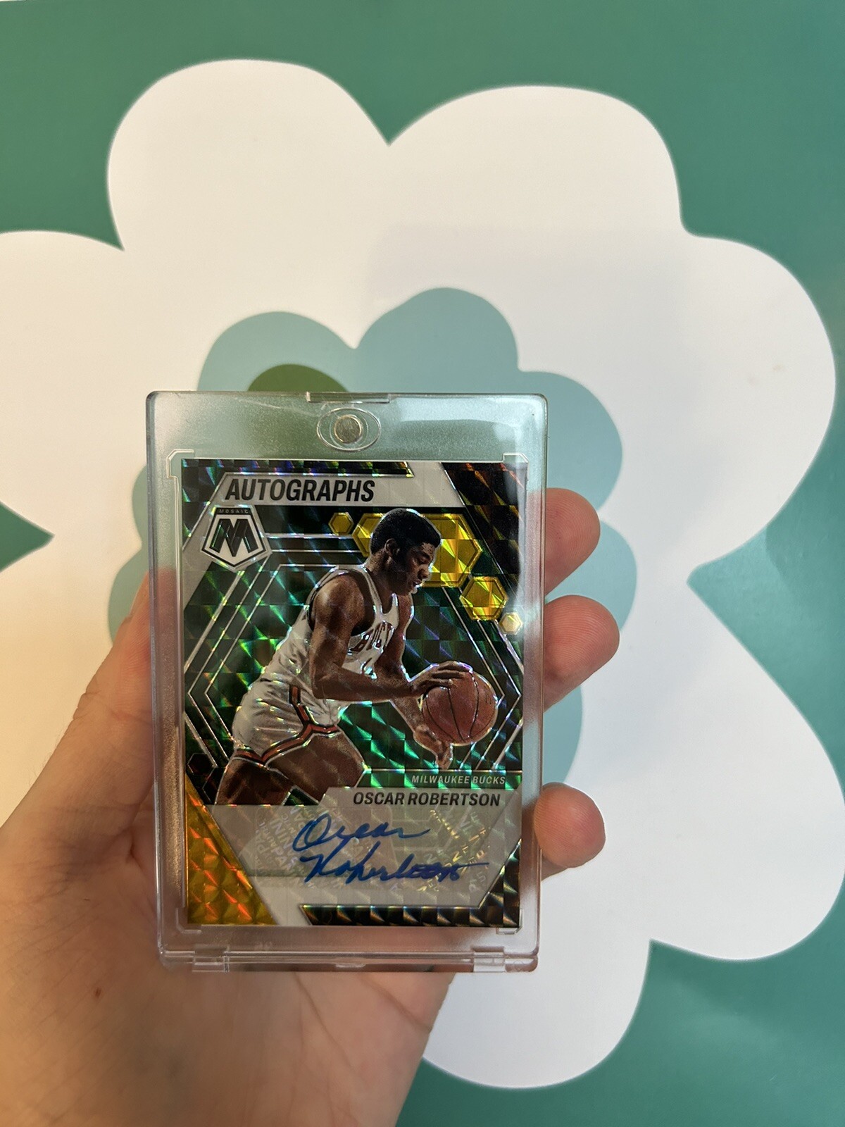 Oscar Robertson 2022-2023 Panini Mosaic Autograph 5/8