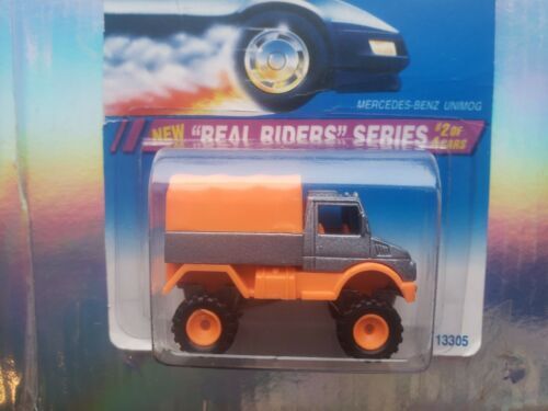 Modèle Réduit 1:64 Unimog U4000 ARMADDILLO Crawler Par Xcartoys - Diecast, Avec étui Et Support - Neuf