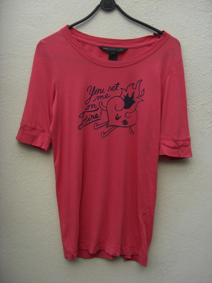 Marc by Marc Jacobs pink tee-shirt with hearts slogan logo size small 