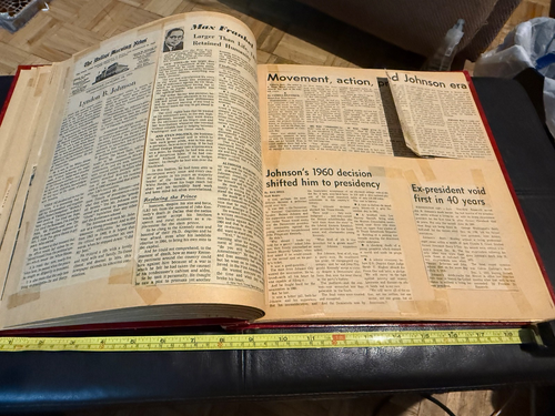 ONE OF A KIND SCRAP BOOK DETAILING THE DEATH OF LYNDON BAINES JOHNSON-LBJ - Picture 21 of 24