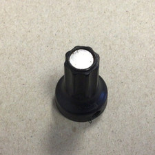 USED Frequency Tuning Knob P/N: 46715-0000 for use on the Cessna RT-385A USED Frequency Tuning Knob P/N: 46715-0000 for use on the Cessna RT-385A
