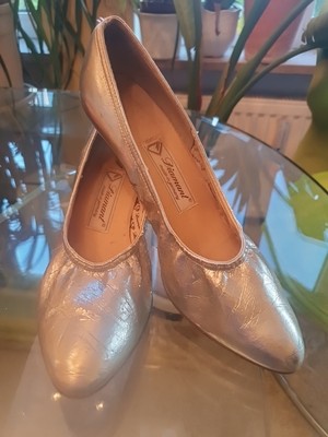 Diamant Tanzschuhe Silbern Gr 41 / 8 Absatz ca 5,5 cm  