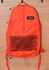 Dakine Split LT Adventure 28L Travel Backpack   Red   Pre  Owned   Lightweight